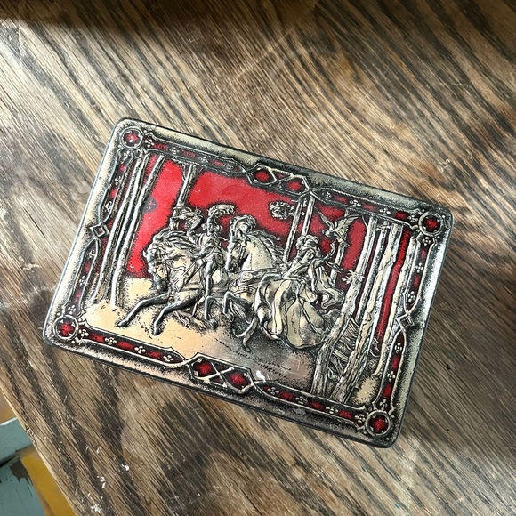 Vintage Riley’s Toffee Candy Tin - Picture 3 of 5